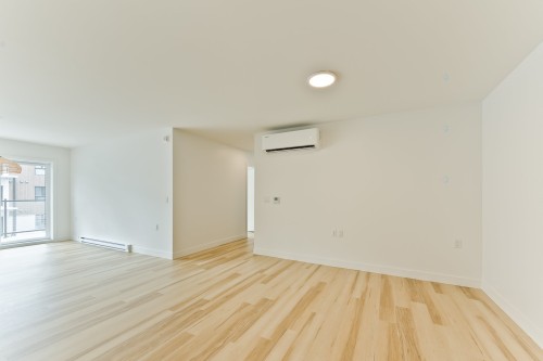 Living Room - 105-602 Allée Gérard-Laurendeau, Magog, QC - Indoor Photo Showing Other Room
