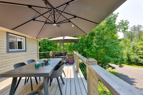 Terrasse - 310 Ch. De Brébeuf, Mont-Tremblant, QC - Outdoor With Exterior