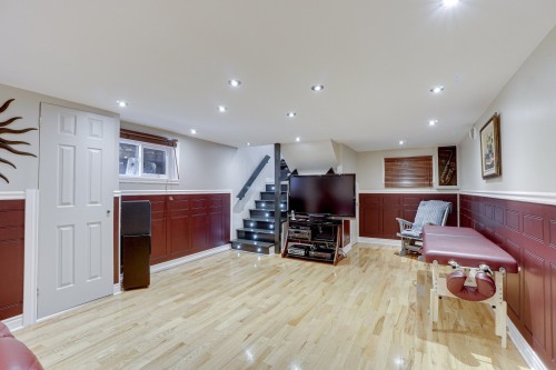 Salle familiale - 148 Rue Cherrier, Repentigny (Repentigny), QC - Indoor