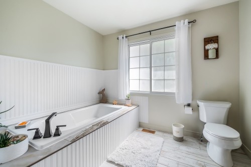 Salle de bains - 196 Rue Argyle, Shawville, QC - Indoor Photo Showing Bathroom