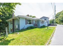 639 George ST  Saint John, NB E2M 3T2