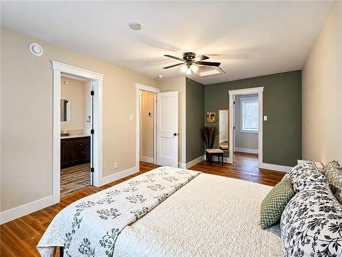 527 St Anne Rd, Bathurst, NB - Indoor Photo Showing Bedroom