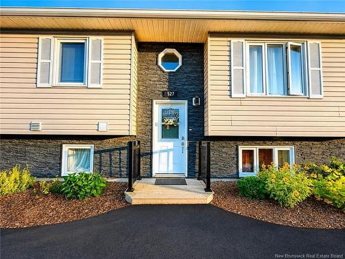 527 St Anne Rd, Bathurst, NB - Outdoor