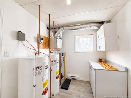 527 St Anne Rd, Bathurst, NB - Indoor