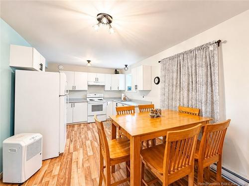 527 St Anne Rd, Bathurst, NB - Indoor