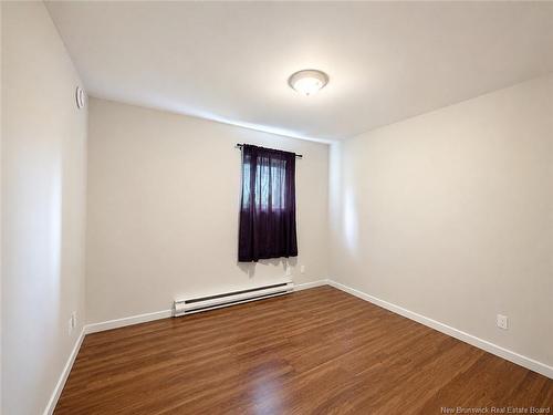 527 St Anne Rd, Bathurst, NB - Indoor Photo Showing Other Room