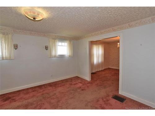 865 Barker St, Fredericton, NB 