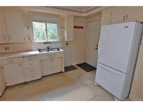 865 Barker St, Fredericton, NB 
