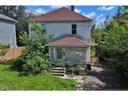 865 Barker St, Fredericton, NB 
