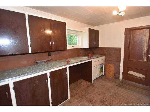 865 Barker St, Fredericton, NB 