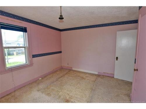 865 Barker St, Fredericton, NB 