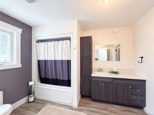 527 St Anne Rd, Bathurst, NB 