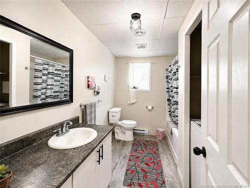 527 St Anne Rd, Bathurst, NB 