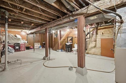 384 Magnus Ave, Winnipeg, MB - Indoor Photo Showing Basement