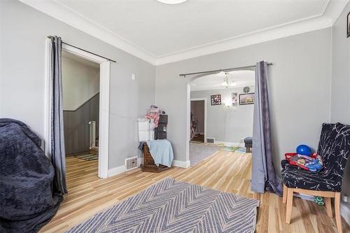384 Magnus Ave, Winnipeg, MB - Indoor