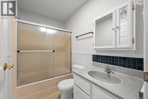 2233 6Th St E, Courtenay, BC - Indoor Photo Showing Bathroom