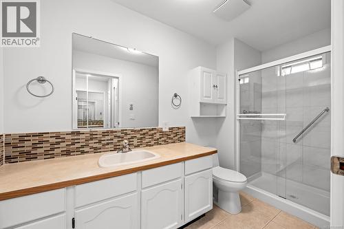2233 6Th St E, Courtenay, BC - Indoor Photo Showing Bathroom