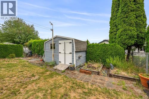 2233 6Th St E, Courtenay, BC - Outdoor
