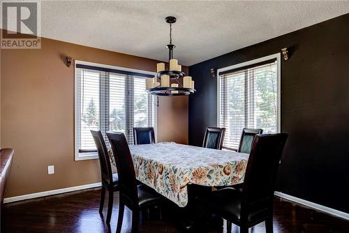 135 Ellen Street, Azilda, ON - Indoor Photo Showing Dining Room