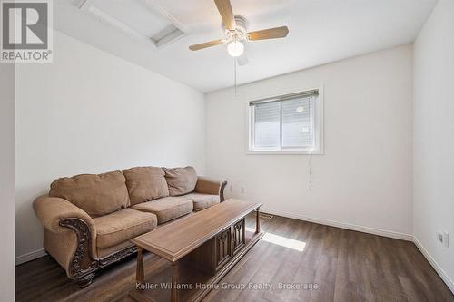 28 Peglar Crescent, Centre Wellington (Fergus), ON - Indoor
