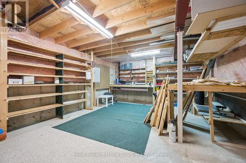 28 Peglar Crescent, Centre Wellington (Fergus), ON - Indoor