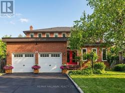 25 KERSEY CRESCENT  Richmond Hill, ON L4C 3W2