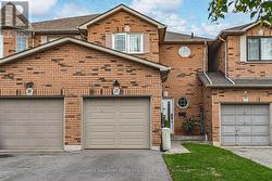 17 BRUCE CRESCENT Barrie, ON L4N 8T8