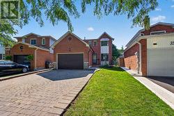 37 OLEANDER CRESCENT  Brampton, ON L6Z 2C1