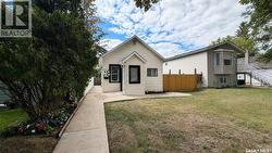 413 L AVENUE N  Saskatoon, SK S7L 2P6