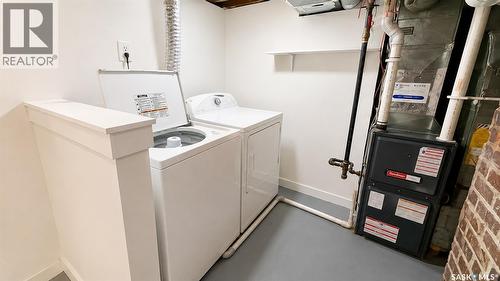 413 L Avenue N, Saskatoon, SK - Indoor Photo Showing Laundry Room