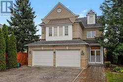 123 SHIRLEY DRIVE Richmond Hill, ON L4S 1Y7