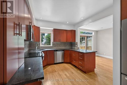 75 Ross Avenue, Ottawa, ON - Indoor Photo Showing Kitchen With Stainless Steel Kitchen