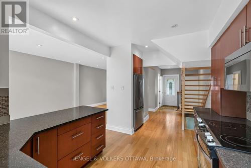 75 Ross Avenue, Ottawa, ON - Indoor Photo Showing Kitchen
