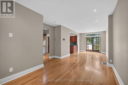75 Ross Avenue, Ottawa, ON - Indoor Photo Showing Other Room