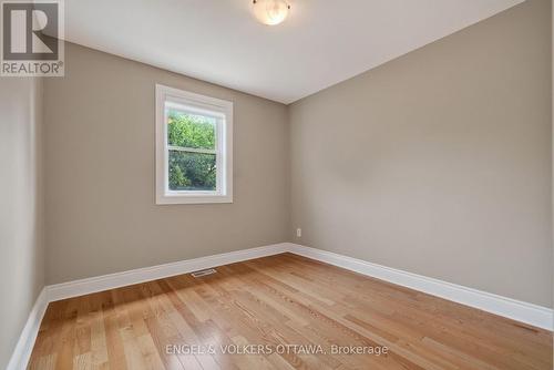 75 Ross Avenue, Ottawa, ON - Indoor Photo Showing Other Room