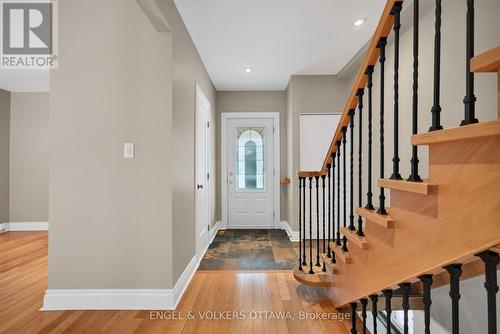 75 Ross Avenue, Ottawa, ON - Indoor Photo Showing Other Room