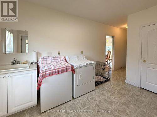 3175 3/4 Concession, Clearview, ON - Indoor Photo Showing Laundry Room