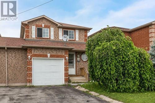 63 DUNSMORE LANE  Barrie, ON L4M 6Z9