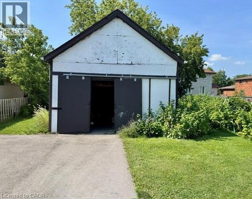 342 Barton Street, Hamilton, ON - Outdoor
