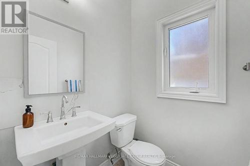 Upper - 53 Nathan Crescent, Barrie, ON - Indoor Photo Showing Bathroom