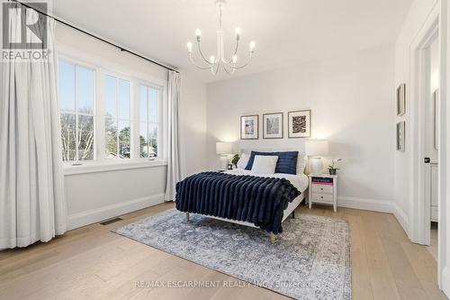 940 Gorton Avenue, Burlington, ON - Indoor Photo Showing Bedroom