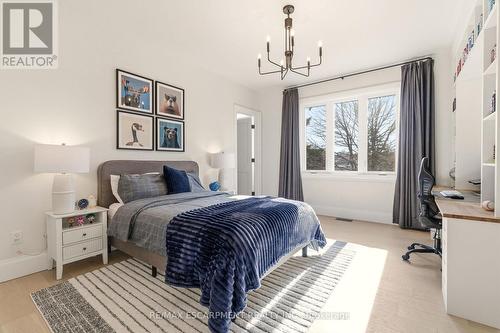 940 Gorton Avenue, Burlington, ON - Indoor Photo Showing Bedroom