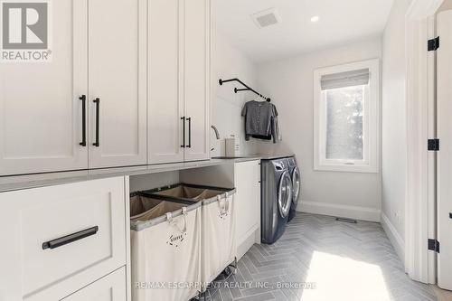 940 Gorton Avenue, Burlington, ON - Indoor Photo Showing Laundry Room