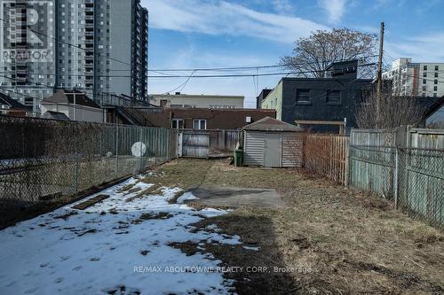 131 West Avenue N, Hamilton, ON - Outdoor