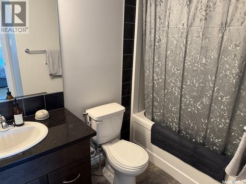 108 210 Rajput Way, Saskatoon, SK - Indoor Photo Showing Bathroom