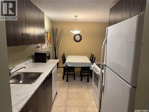 237 510 Prairie Avenue, Saskatoon, SK - Indoor Photo Showing Kitchen