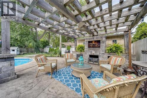 2784 Alexandra Ave, Windsor, ON - Outdoor With In Ground Pool