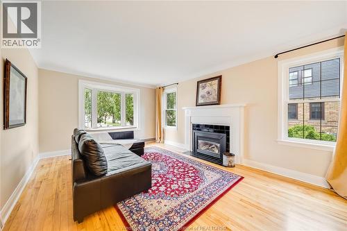 2784 Alexandra Ave, Windsor, ON - Indoor Photo Showing Living Room With Fireplace