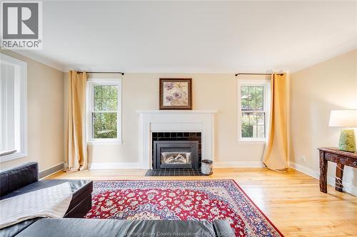 2784 Alexandra Ave, Windsor, ON - Indoor Photo Showing Living Room With Fireplace