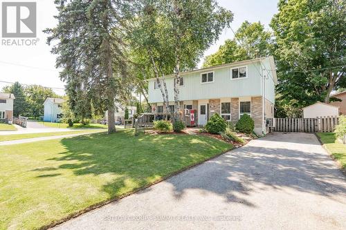 306 OAKWOOD COURT  Newmarket, ON L3Y 3C8